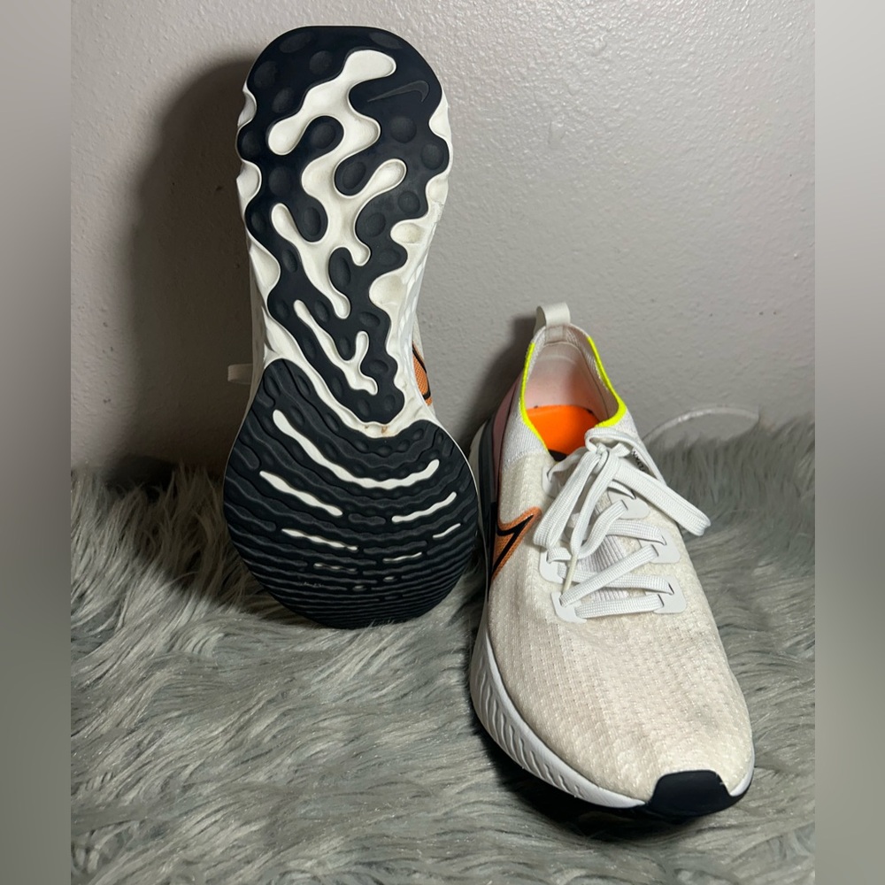 Nike React Infinity Run 'Platinum Tint Pink Blast' White Sneaker Sz 10 - Picture 11 of 11